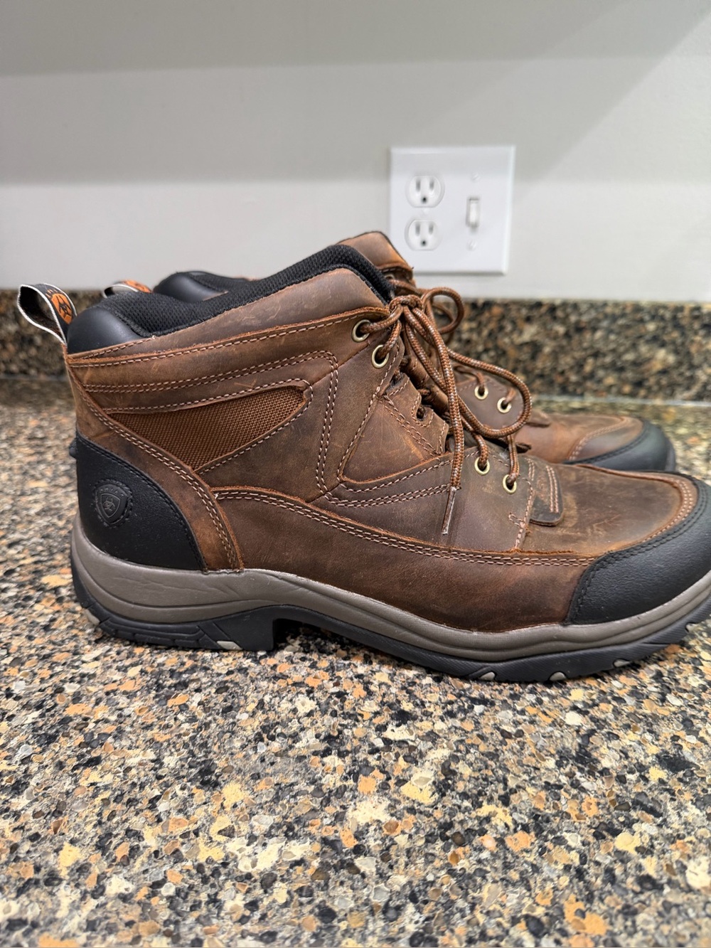 Men's Brown Leather Work Boots - Rugged Lace-Up Comfort 13D